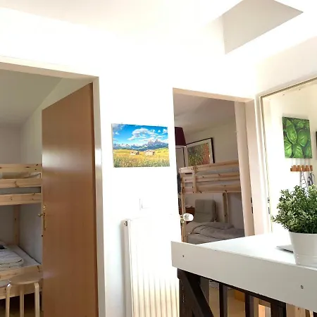 Blue Mountain Hostel *